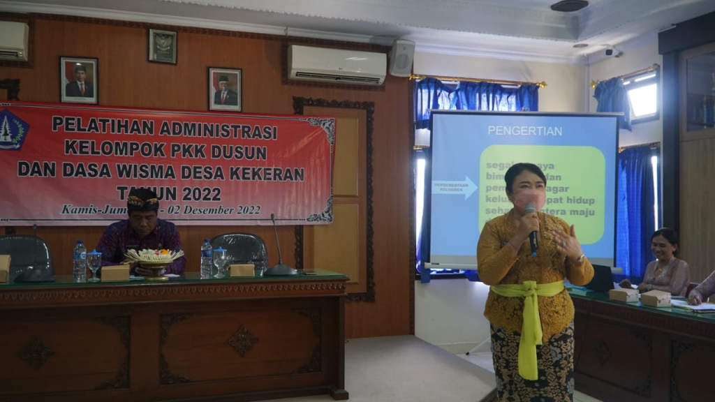Pelatihan Administrasi Kelompok PKK Dusun Dan Dasa Wisma